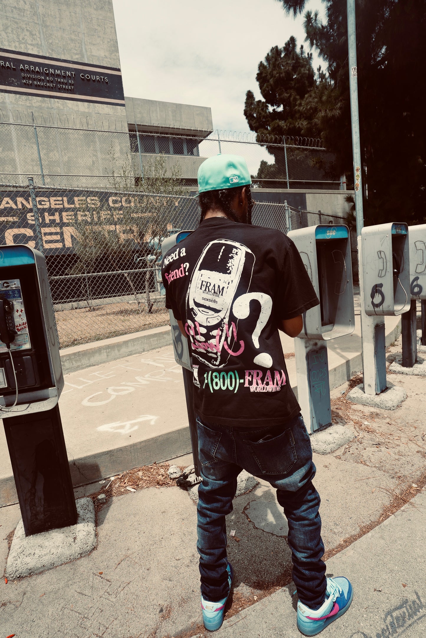 SEX SELLS X FRAM - PARIS CALL GIRL